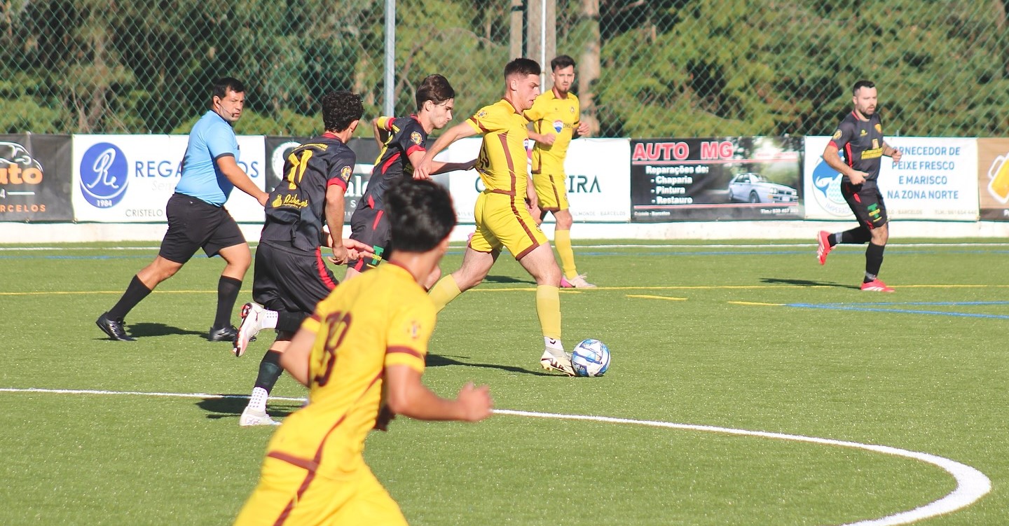 Carvalhas 2-1 Creixomil 2025