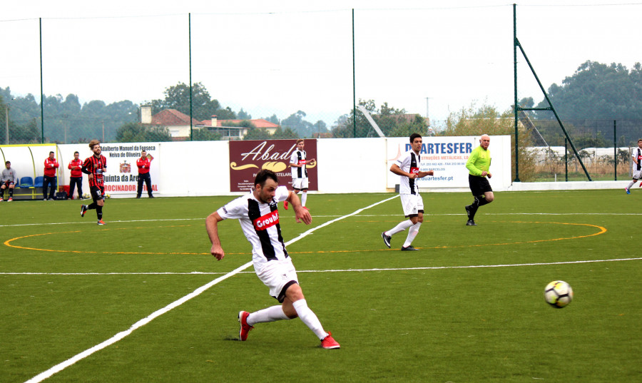 Paradela,Pereira,Taça,Relvado